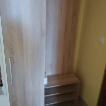 Гостьовий будинок Alfa With Parking