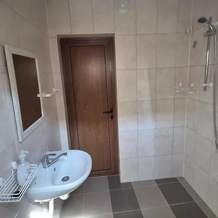 Гостьовий будинок Alfa With Parking Варна