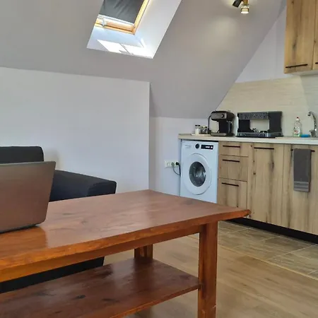 Гостьовий будинок Alfa With Parking