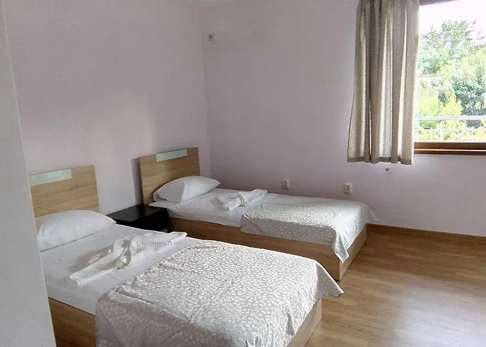 Alfa With Parking Konukevi