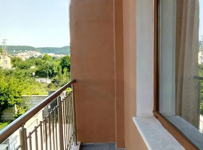 Alfa With Parking Konukevi