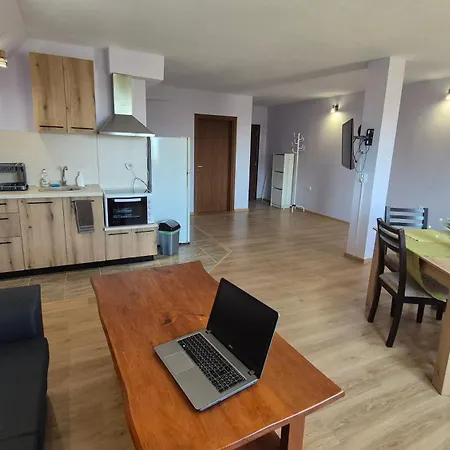 Alfa With Free Parking For Cars Guest house 3*