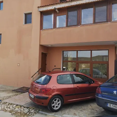 Guest house Alfa With Free Parking For Cars 3*