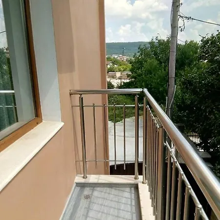 Къща за гости Alfa With Parking Варна