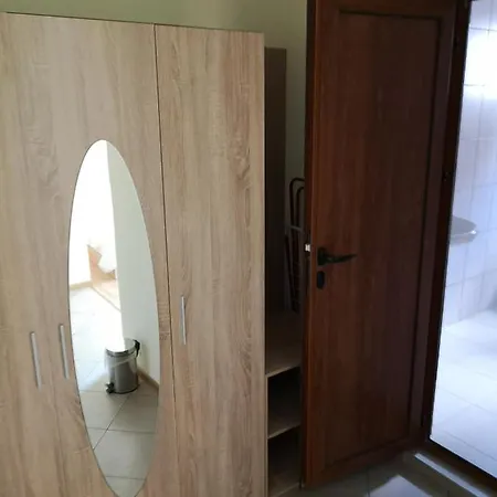Alfa With Free Parking For Cars Guest house 3*