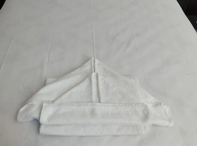 Alfa With Parking 瓦爾納